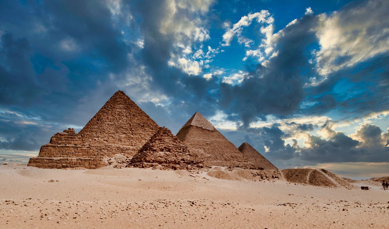 Tour To Giza Pyramids And Sphinx