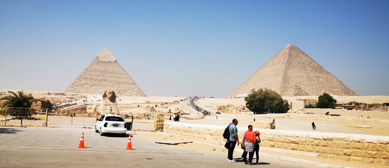 Tour To Giza Pyramids And Sphinx